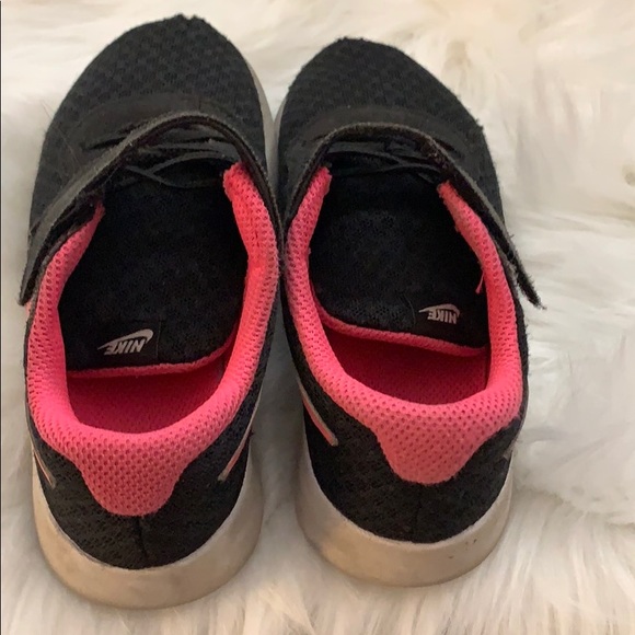 Nike sneakers for kids - Picture 5 of 7